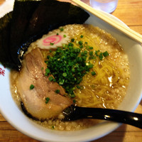 「牡蠣醤油背脂ラーメン➕麺固め➕半ライス」@梨の花の写真