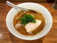 「醤油らーめん」@神保町 可以の写真