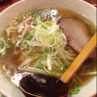 「塩らー麺+ネギ塩豚カルビ丼。」@めん屋 まんまるの写真