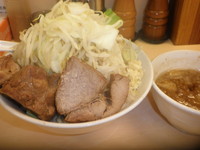 「つけ麺（７３０円）野菜・ニンニク少し」@自家製ラーメン 大者の写真