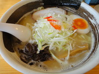 「鶏白湯・塩・中太麺＋ネギ」@濃厚ラーメン じゅんの写真