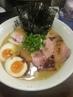 「濃厚鶏白湯特製ラーメン980円」@麺屋 藤しろ 目黒店の写真