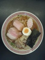 「ラーメン＋スーパーワンタン(大粒２個)」@ラーメン大至の写真