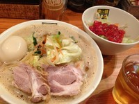 「濃菜麺 750円＋味玉 100円＋トマベジ100円」@濃菜麺 井の庄の写真