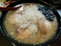 「燕黒らあめん：大脂（大盛り）　＋味玉：サービス券」@煮干しらあめん 燕黒の写真