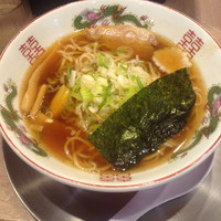 「昔ながらの中華そば」@舎鈴 エキュート赤羽店の写真