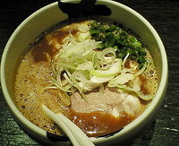 「特製醤油らーめん（並）　９００円」@あら焚き豚骨 あらとん 新宿御苑店の写真