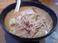 「野菜ラーメン、大盛り」@横濱家 鶴川店の写真