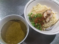 「グリーンカレーつけソバ￥1000＋小ご飯￥100＝￥1100」@BASSANOVAの写真