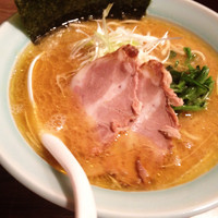 「とんこつ醤油ラーメン」@たけ家の写真