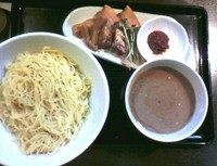 「煮干とんこつつけ麺＋大盛り＋無料トッピング2品」@つけ麺六の写真