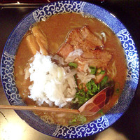 「極・煮干しらーめん（大盛サービス）＋玉ねぎ」@青森煮干し中華そばJIN 綱島店の写真