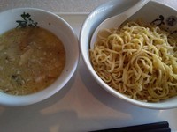 「チャーシュー塩つけめん1050円大盛り100円」@塩らーめん ひるがおEX 品川キッチンの写真