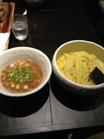 「浸け豚そば」@俺の空 新宿店の写真