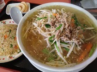 「サッポロ塩ラーメン＋半チャーハン（￥550＋￥250）」@サッポロ亭の写真