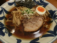 「醤油ラーメン（650円）＋大盛り（0円）」@らーめん勇の写真