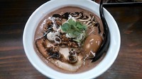 「チョコ担々麺 + 味玉 + ライス」@麺屋 クラー軒の写真
