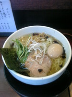 「揚げネギ塩ラーメン＋味玉」@ラーメン 麺たつの写真