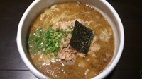 「掛け豚そば_800円」@俺の空 新宿店の写真