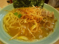 「牛骨紅味」@らーめん工房 雪濃湯の写真