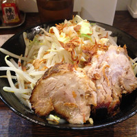 「豚醤油まぜそば【750円】」@麺バカ息子の写真