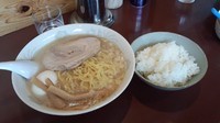 「和風ラーメン「大盛り」（ライス)」@UNDER GROUND RAMENの写真