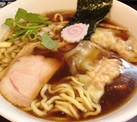 「イカと煮干の黒いそば800円」@おおぜき中華そば店の写真