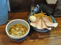 「つけ麺＋全部のせ」@兎に角 松戸店の写真