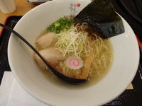 「龍旗信ラーメン」@龍旗信 関西空港店の写真