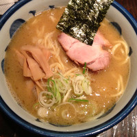 「ラーメン」@めん徳二代目つじ田 麹町店の写真