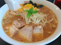 「味噌らーめん」@喜多方ラーメン 坂内 千歳烏山店の写真