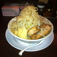 「ラーメン(野菜多目、タマネギ、脂、ニンニク、増し) ¥680」@らーめん いち大の写真