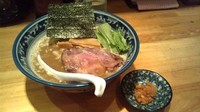 「らーめん(醤油)　麺固め　辛味玉　700円」@○心厨房の写真