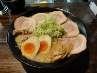 「大盛味噌チャーシュー麺（麺硬*脂多め）/煮玉子/ビール」@麺処 繋-Guの写真