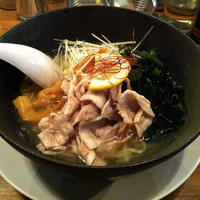 「冷やし塩ラーメン」@東京豚骨垃麺 ばんから 川越店の写真