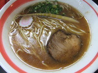 「らーめん（750円）」@自家製麺SHINの写真