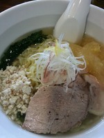 「鶏塩冷やし麺850円＋缶beer350円」@らー麺とご飯のたかぎの写真