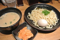 「濃厚うにまみれつけ麺（１０００円）＋生うにトッピング５００円」@麺屋 大漁まことの写真