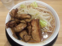 「得製肉味噌ラーメン（大盛）」@ラーメン・つけ麺 爆王の写真