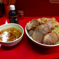 「揚げネギつけ麺＋特大豚ダブル＋ウズラ」@ラーメン二郎 大宮店の写真