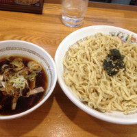 「つけ麺（自家製手もみ平打ち麺）」@春木屋 荻窪本店の写真