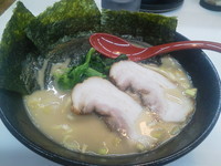 「とんこつ・しょうゆ（中）」@麺屋 壱の写真