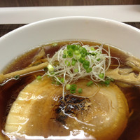 「醤油らぁ麺 700円」@麺や金時の写真