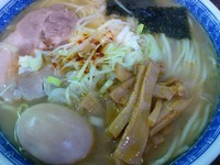 「塩ラーメン　味玉　￥900」@中華そば べんてんの写真
