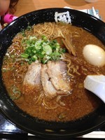 「黒武者➕大盛り ¥720+¥150」@らあめん花月嵐 イオン八千代緑が丘SC店の写真