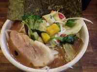 「ラーメン並盛＋野菜盛り」@超進家系ラーメン 弘家の写真