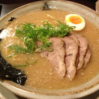 「チャーシュー麺」@越後秘蔵麺 無尽蔵 しながわ家の写真