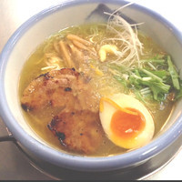 「冷しゆず塩麺・炙りころチャーシュー丼」@ZUND-BARの写真