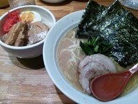 「らーめん（多めカタメ）＋ざく丼　650+350円」@らーめん 大桜 向ヶ丘遊園店の写真