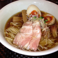 「（夏20食限定）冷し煮干そば¥830＋味玉¥100」@らぁ麺 やまぐちの写真